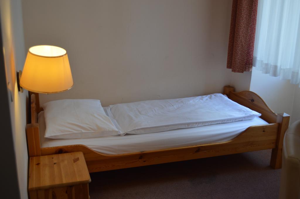 Hotel Pension Walzerstadt Viena Habitación foto