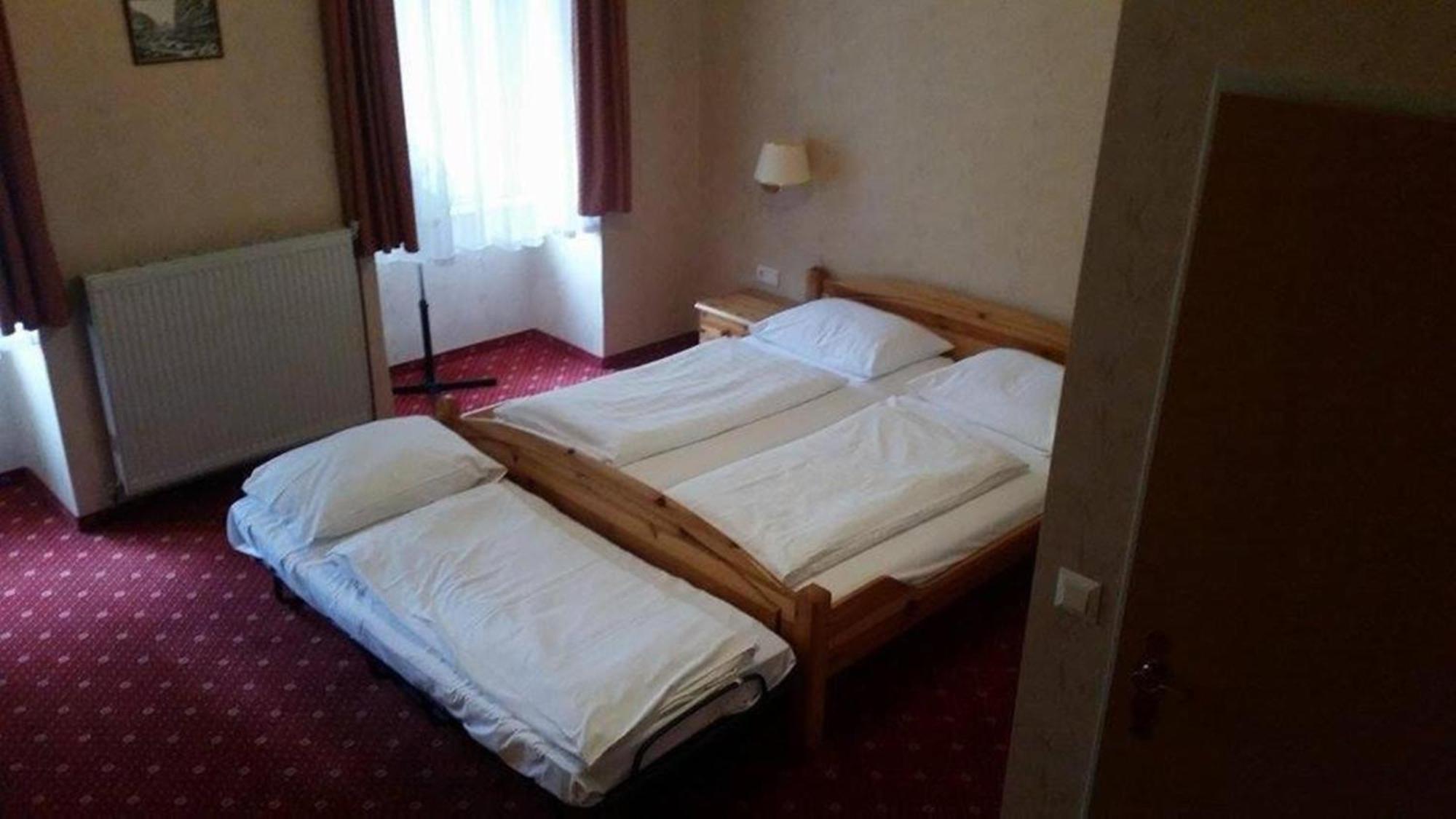 Hotel Pension Walzerstadt Viena Exterior foto